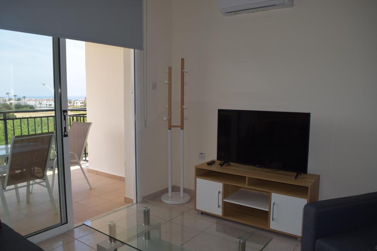 Eden Heights Sea View Apartment 203 - By Imh Travel & Tours Пафос Екстер'єр фото